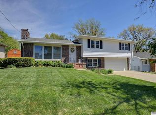 2214 Lloyd St, Bellevue, NE 68005