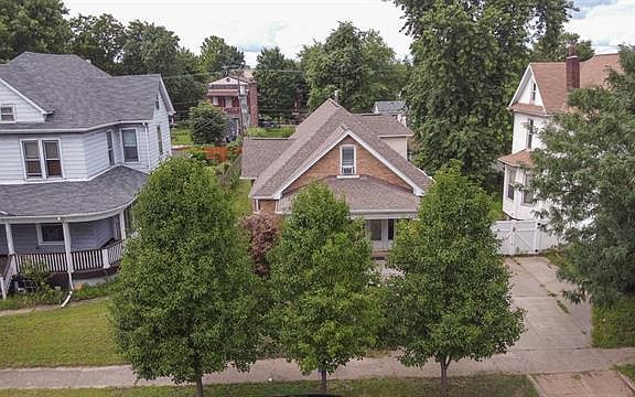 4th image of 2141 Cleveland Blvd