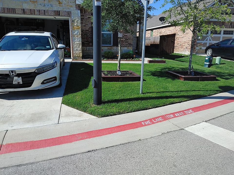 1st image of 122 Alambadi Ln