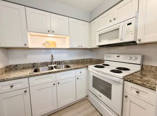 422 New York Ave APT 1, Dunedin, FL 34698