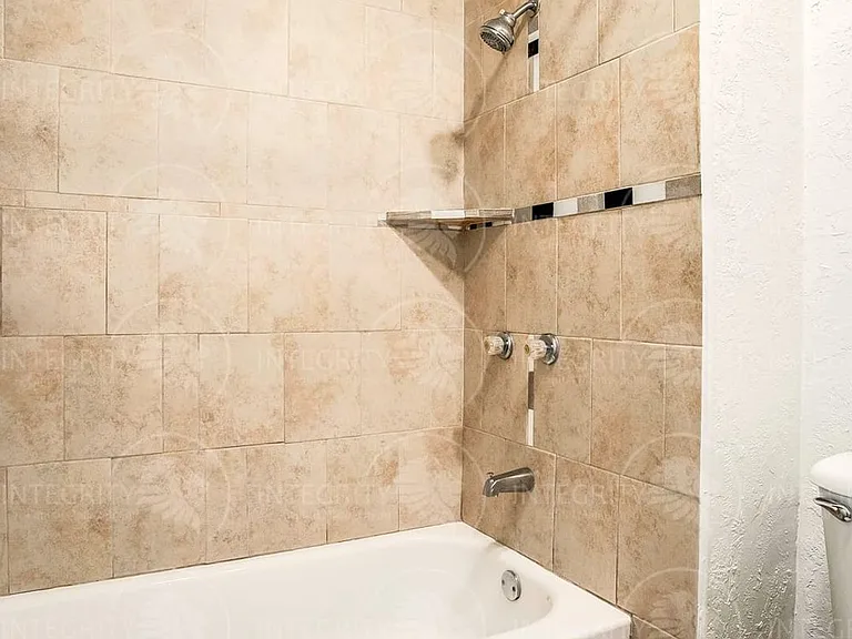 4411 S Benton Ave — Photo 21
