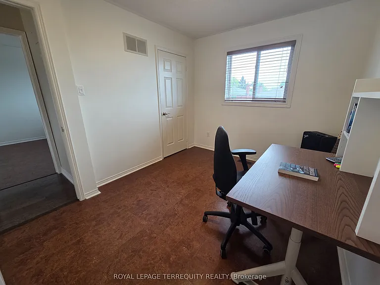 59 Foxhill Dr — Photo 37