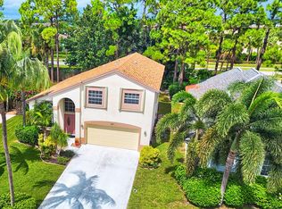 137 Saratoga Blvd E, Royal Palm Beach, FL 33411