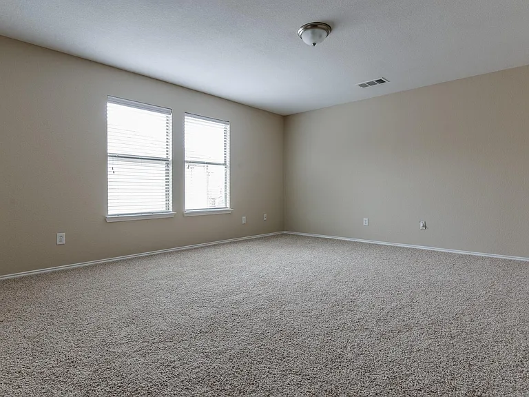 249 Niagara Falls Dr — Photo 35