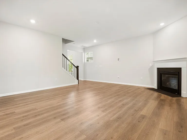 7702 Litcham Dr — Photo 6