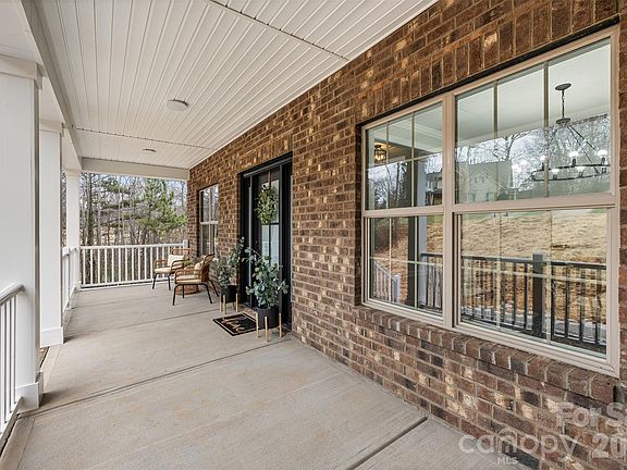 4th image of 3408 Araglin Dr