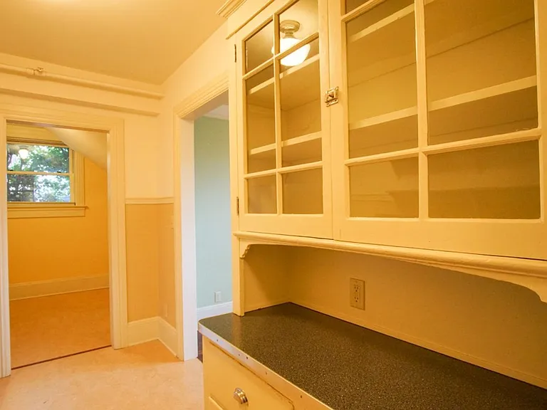 1230 NW 21st Ave #101 — Photo 10