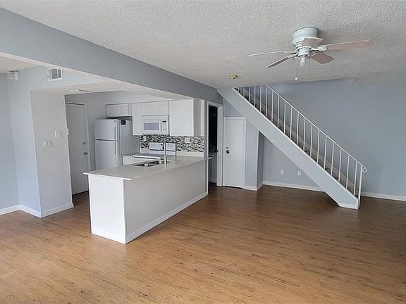 3rd image of 4410 Shadow Crest Pl #41-2