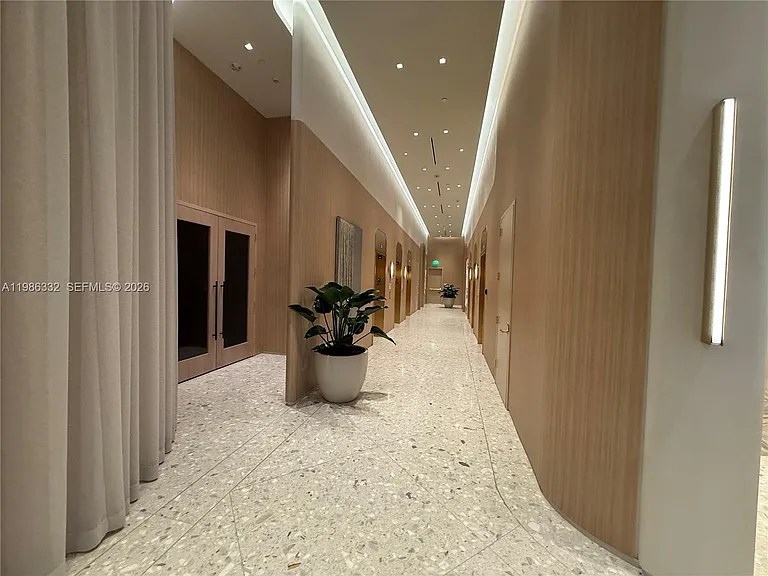 77 SE 5th St #2015 — Photo 35