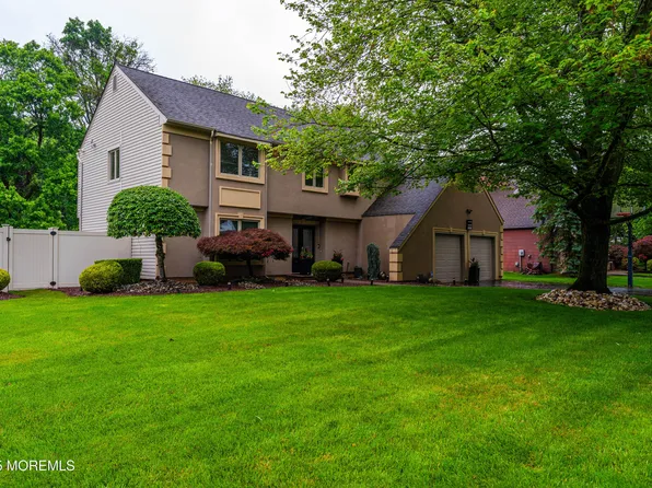 9 Crossridge Circle, Marlboro, NJ 07746