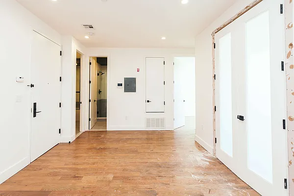 Rented by Nooklyn NYC LLC | media 14