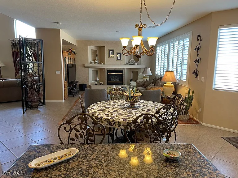 170 Arches Ct — Photo 18