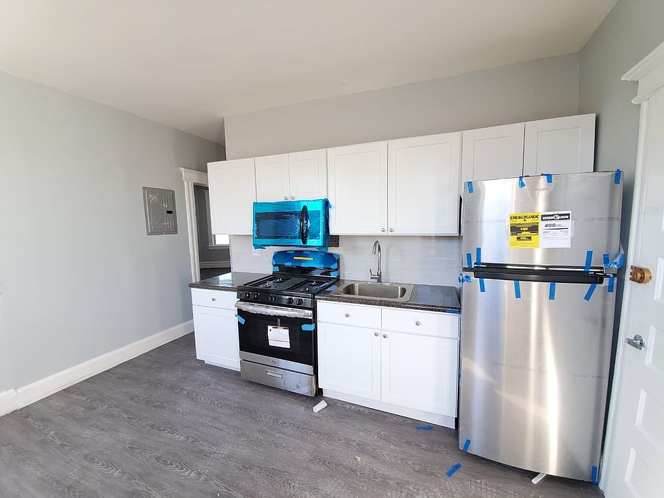 1st image of 432 S 14th St #1M