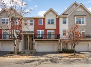 11771 Emery Village Dr N, Champlin, MN 55316
