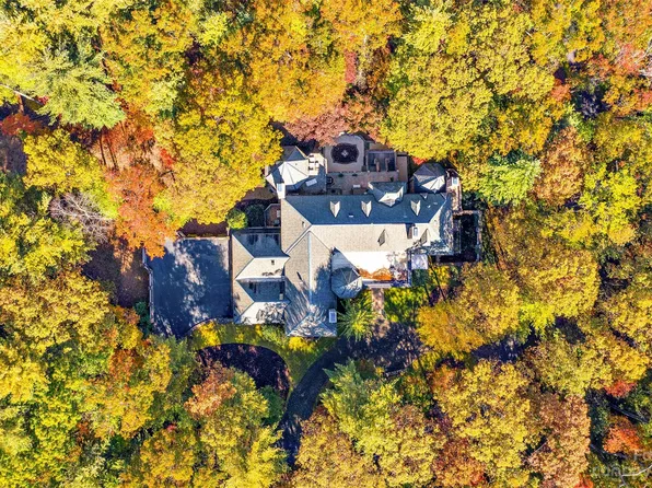 9 Brooklawn Chase, Asheville, NC 28803