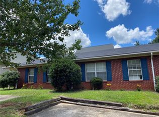 669/671 Center Pl, Auburn, AL 36830