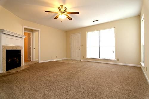 3rd image of 1453 Bradyville Pike