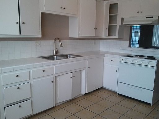 2nd image of 6221 Cherry Ave APT 7
