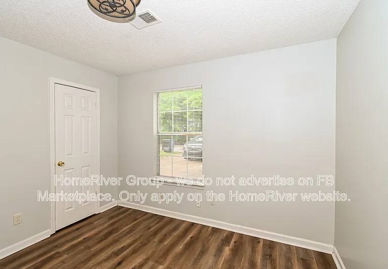 7007 Village Ln — Photo 13