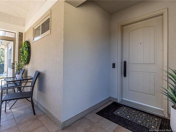 4th image of 19 London Rd