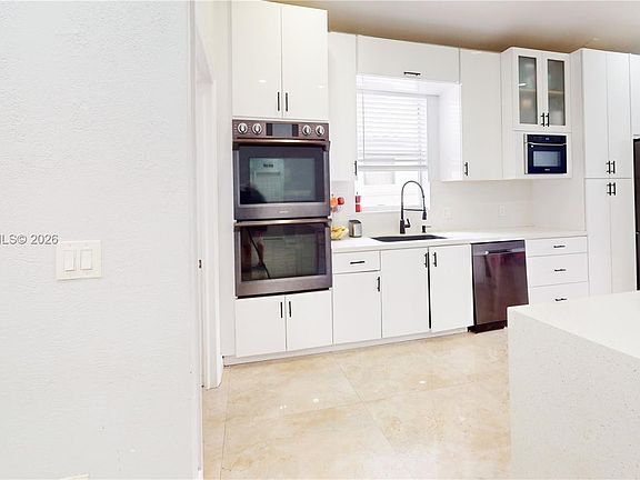 5th image of 13877 SW 50th St