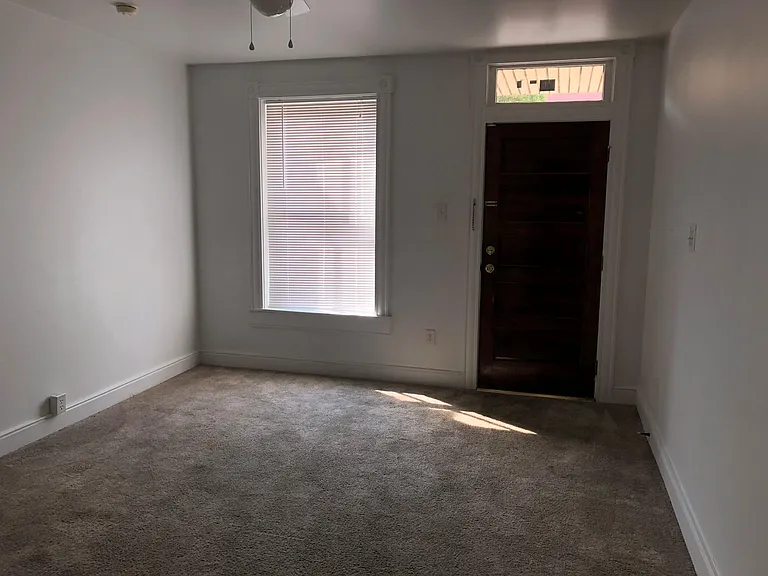 817 Bowe St #A — Photo 2