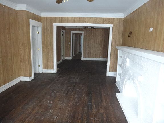 3rd image of 518 N Leamington Ave