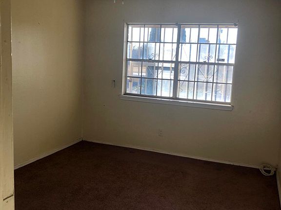 5th image of 9045 Coventry Cir
