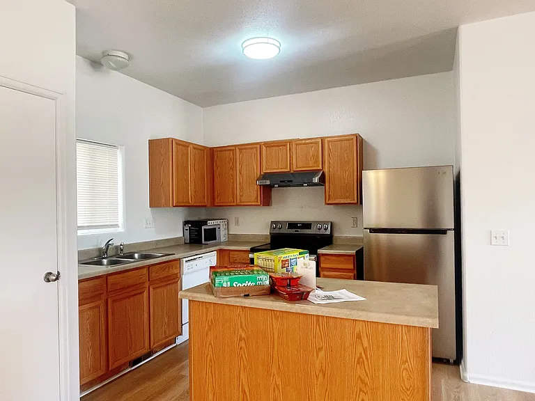 2190 Arrowhead Creek Vw — Photo 12