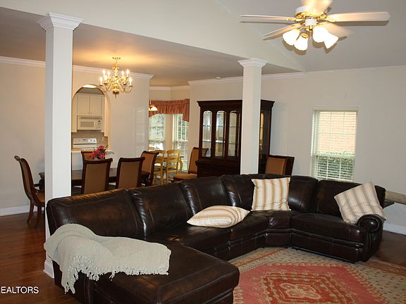 3rd image of 317 Port Charles Dr