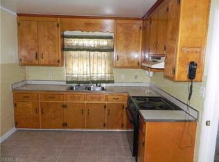 4 Morton Cir, Hampton, VA 23666