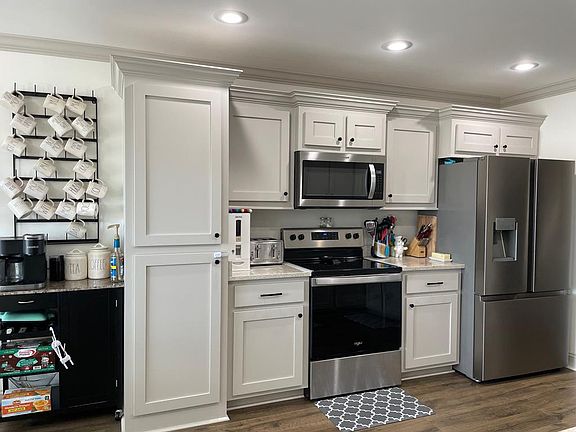 3rd image of 1220 Seagrove Dr