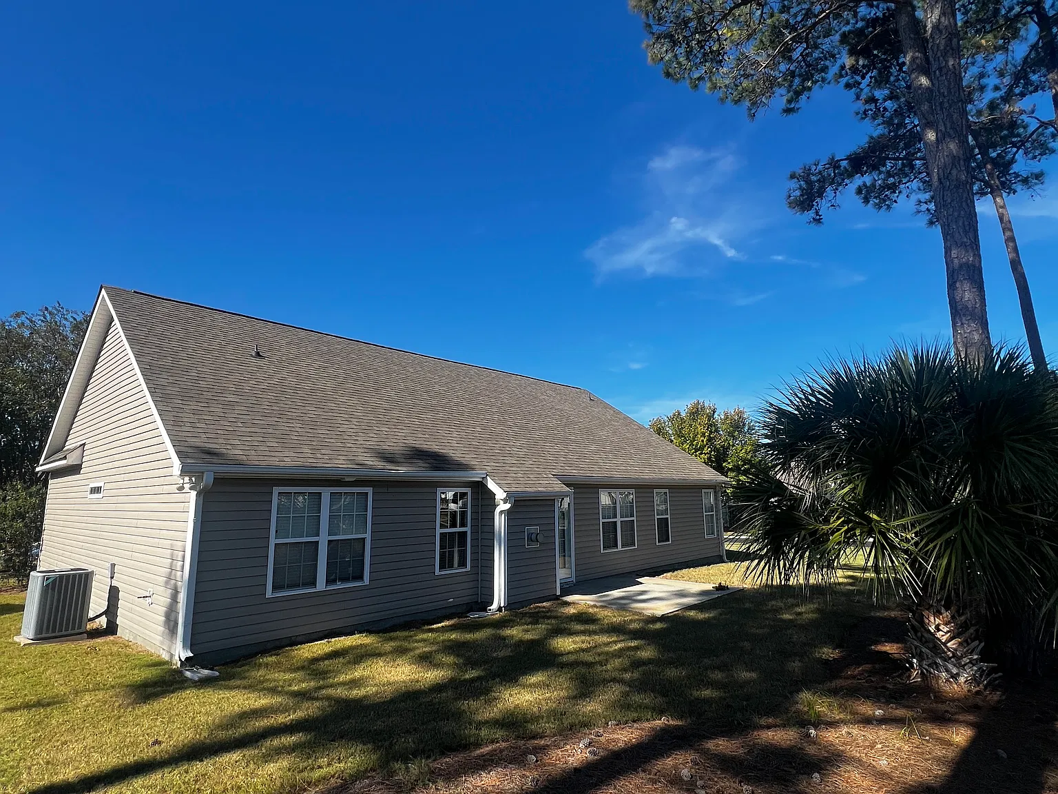 3 bed, 2001 sqft, $2,500 — Photo 3