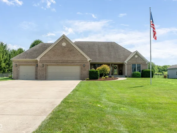 9207 E McGregor Rd, Indianapolis, IN 46259