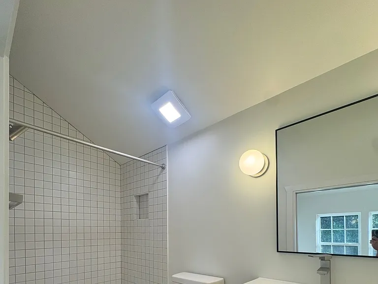 829 Weir St — Photo 3