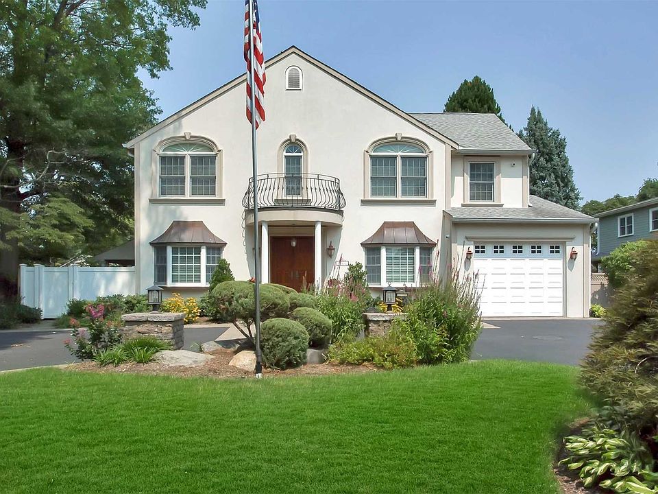 1st image of 183 Manhasset Ave
