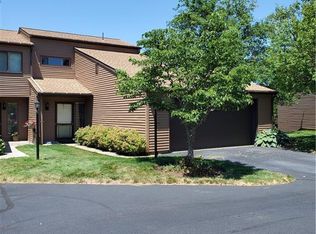 532 Montroyale Dr, Erie, PA