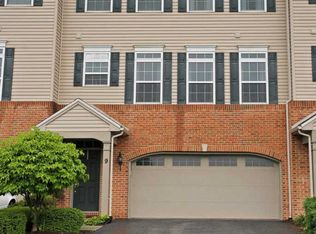 9 Crossgate Cir, Lemoyne, PA 17043