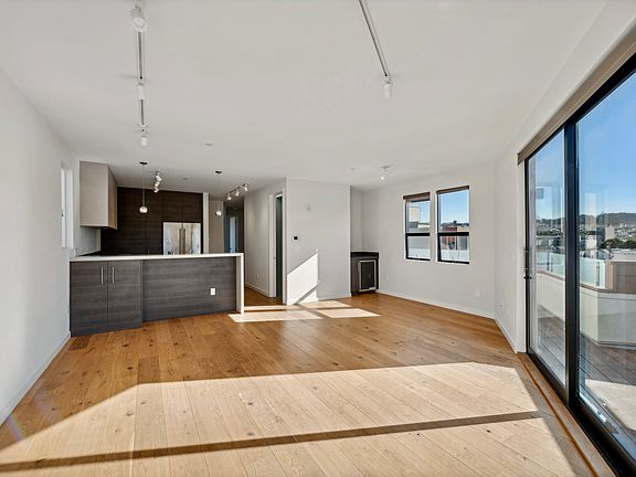 5th image of 270 Ocean Ave #301