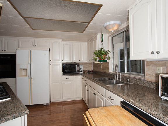 5th image of 2929 Glenwood Ln