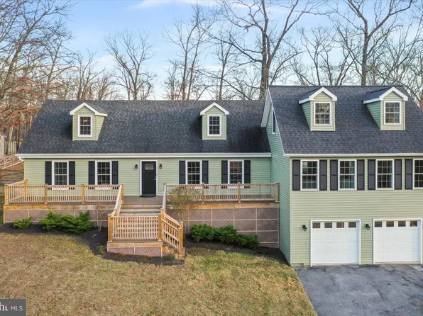 102 Basswood Dr, Bunker Hill, WV 25413