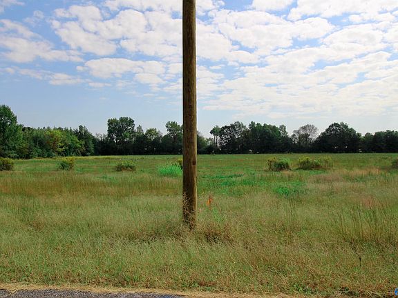 2nd image of 17228 Red Hill Rd