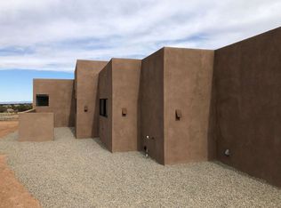 41 Spur Ranch Rd, Lamy, NM 87540