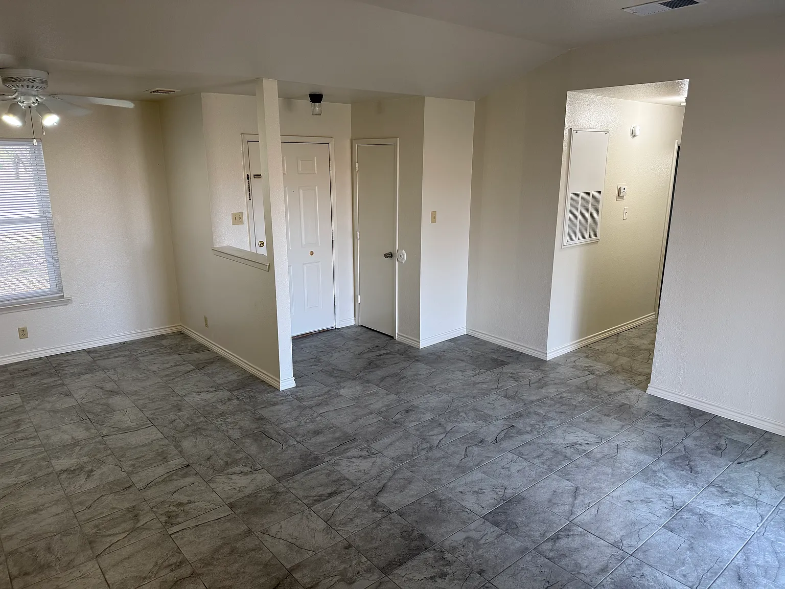 2 bed, 940 sqft, $1,450 — Photo 4