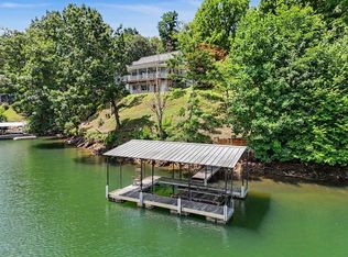97 Kilmoore Ln, Hayesville, NC 28904