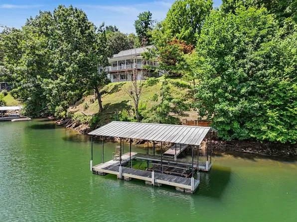 97 Kilmoore Ln, Hayesville, NC 28904