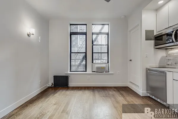 Rented by Barkoff Residential  | media 22