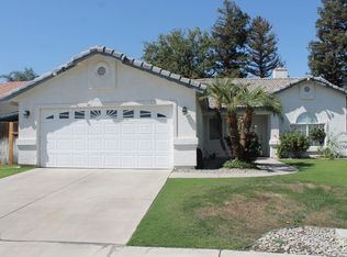 5311 Sugar Pine Dr, Bakersfield, CA 93313