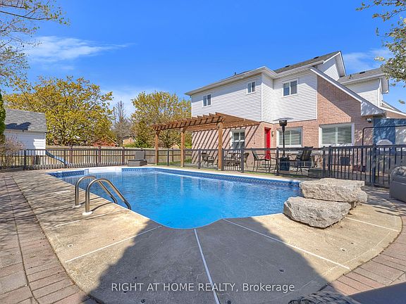 3rd image of 75 Auburn Ln