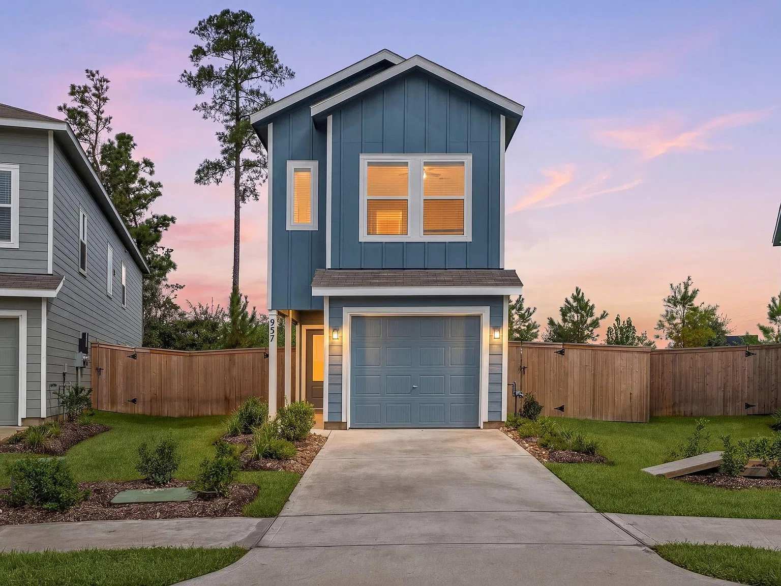 3 bed, 2.5 bath, 1189 sqft, $1,550 — Photo 3